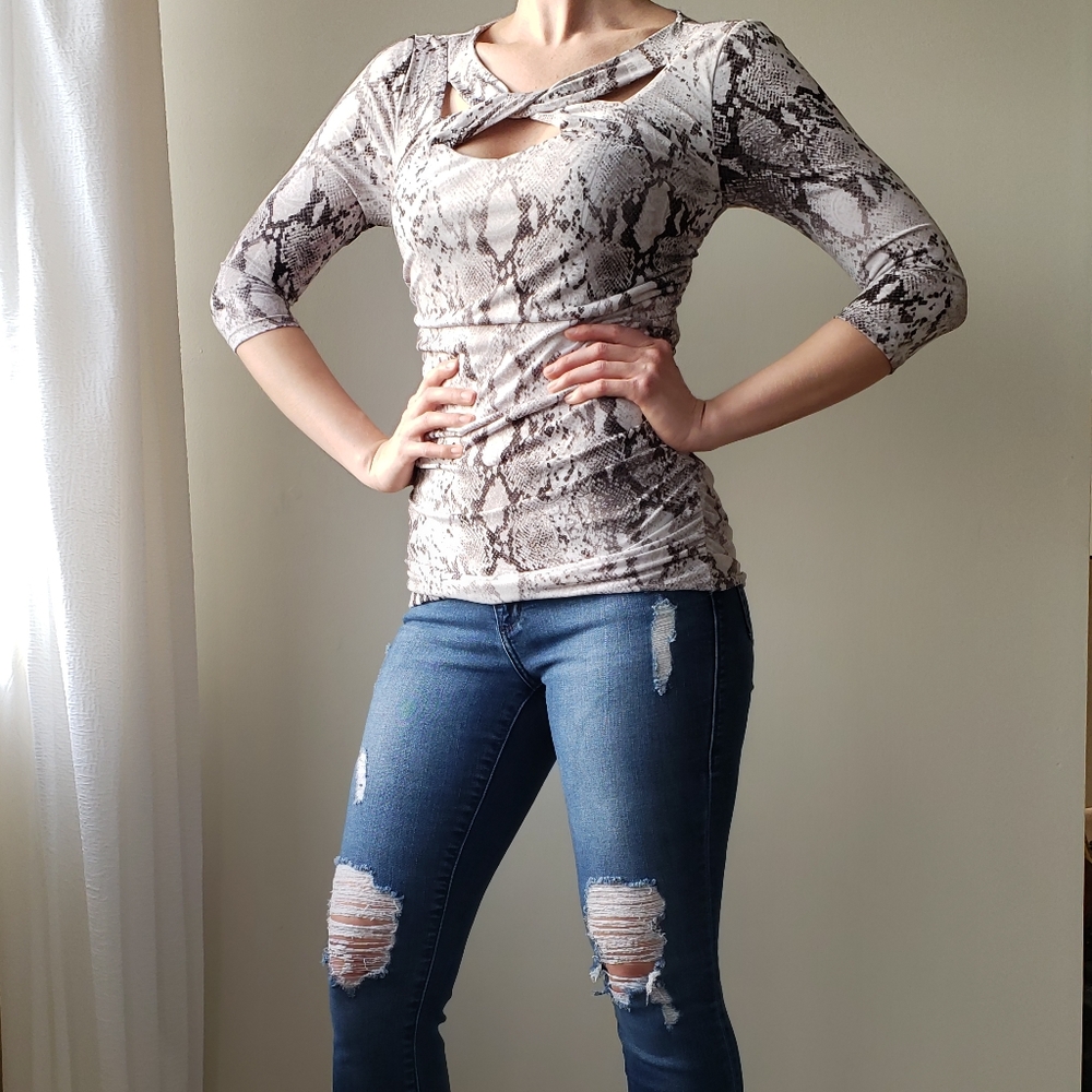 Snakeskin Printed Mid-Length Sleeve Top